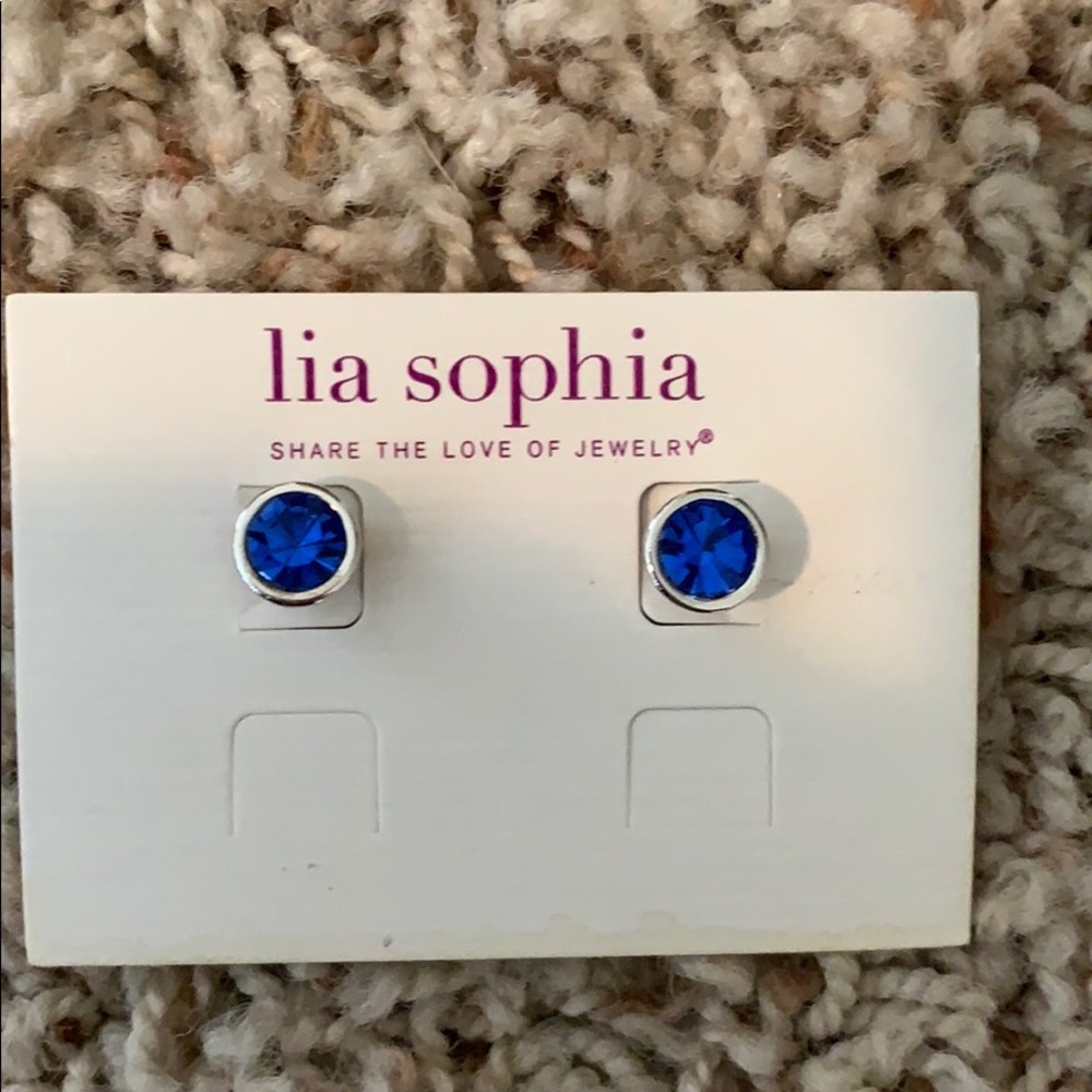 Never worn earrings